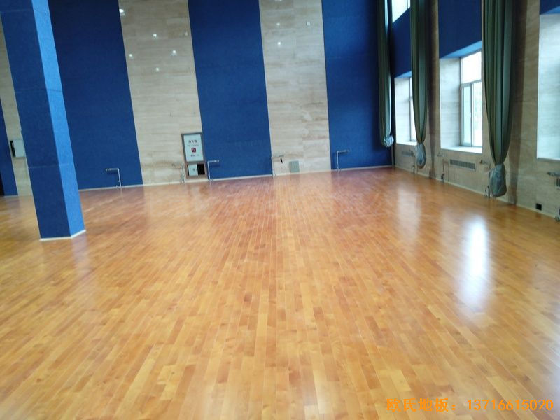 內蒙古赤峰中國稅務總局職工活動中心體育地板施工案例