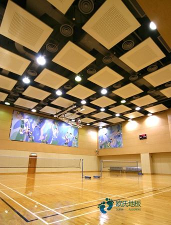 質(zhì)量好體育場地板施工隊(duì)