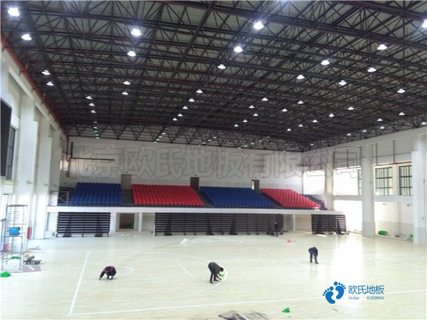雙層龍骨運(yùn)動場地地板怎樣保養(yǎng)