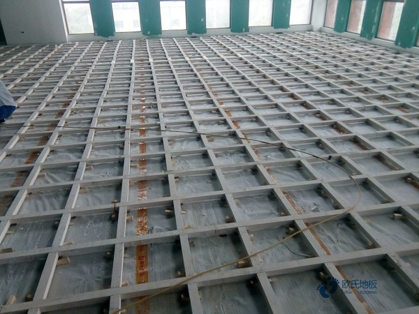 知名運(yùn)動(dòng)木地板施工工藝