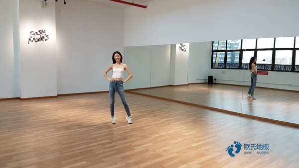 質(zhì)量好籃球場(chǎng)地地板施工流程