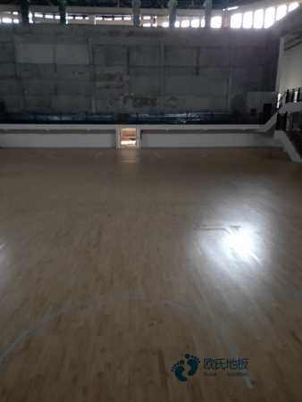 懸浮體育地板安裝費