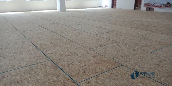 主輔龍骨籃球木地板哪個牌子性價比高