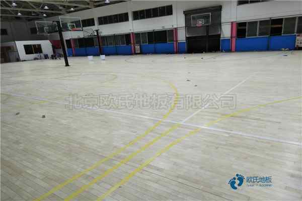 優惠的籃球體育地板哪個好