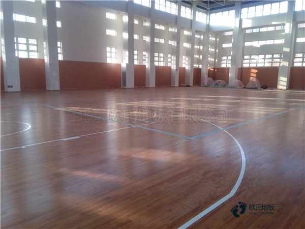 優惠的籃球體育地板摩擦系數