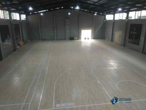 松木籃球運動木地板1