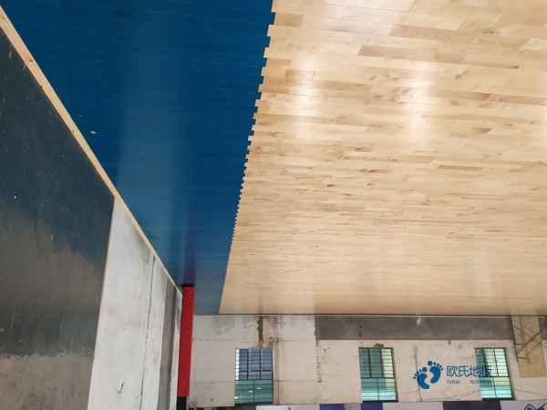 運(yùn)動場地木地板哪個牌子好1