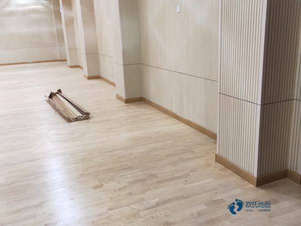 體育木地板每平方價(jià)格2